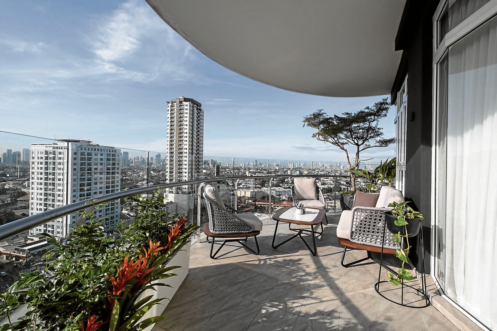 Twelve Luxury Flats | Four Bedroom 4BR Condo Unit For Sale | Everbright ...